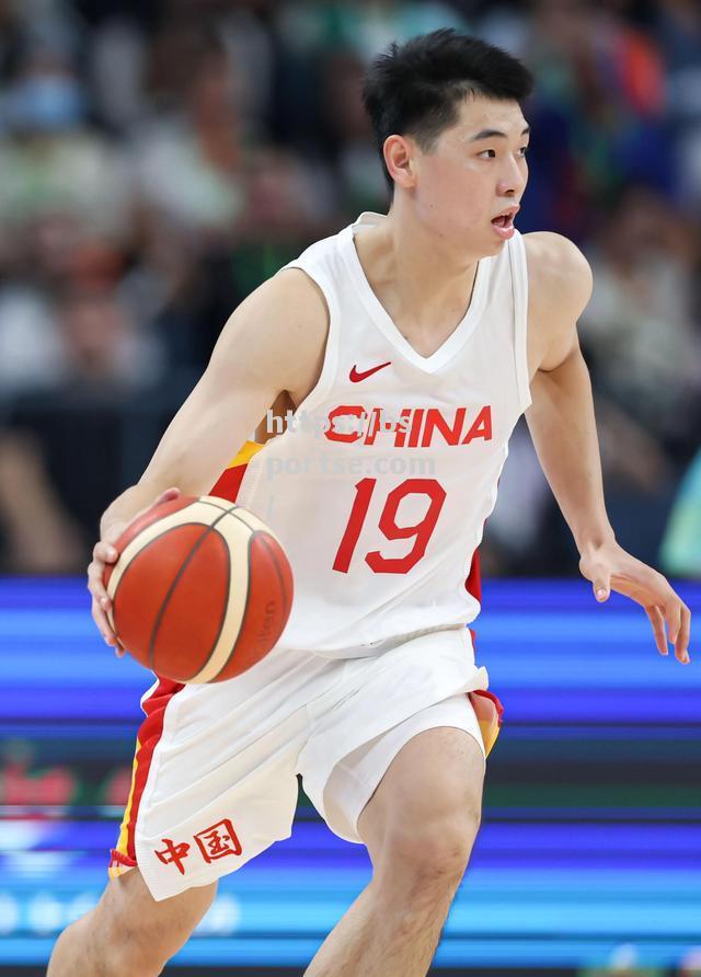 bsports体育-英国球员表现亮眼，备战夺冠战